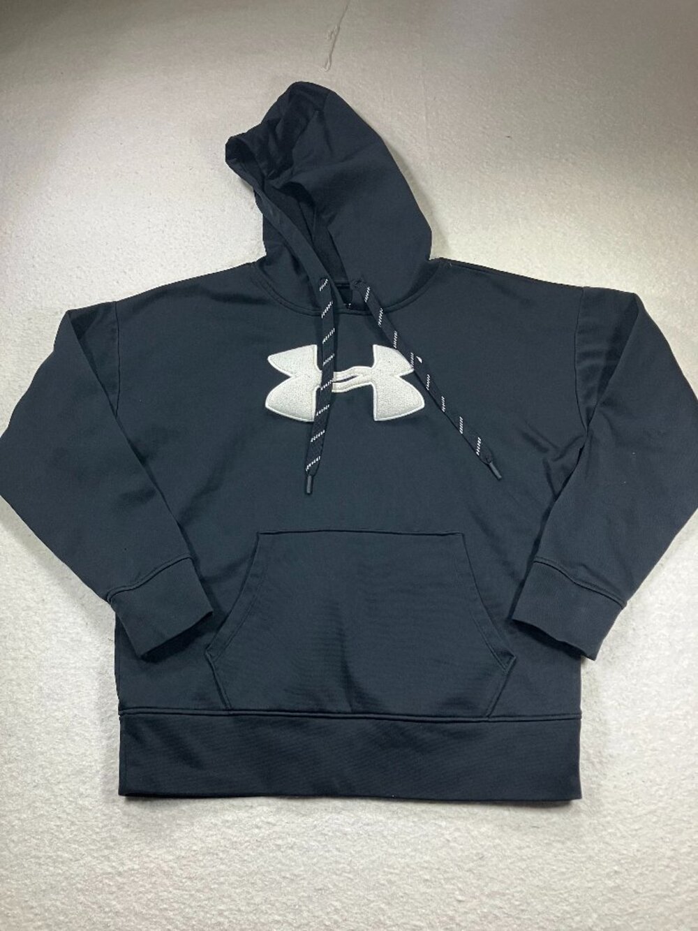 Under Armour Black Hoodie with Emroidered Logo Mens Sm
